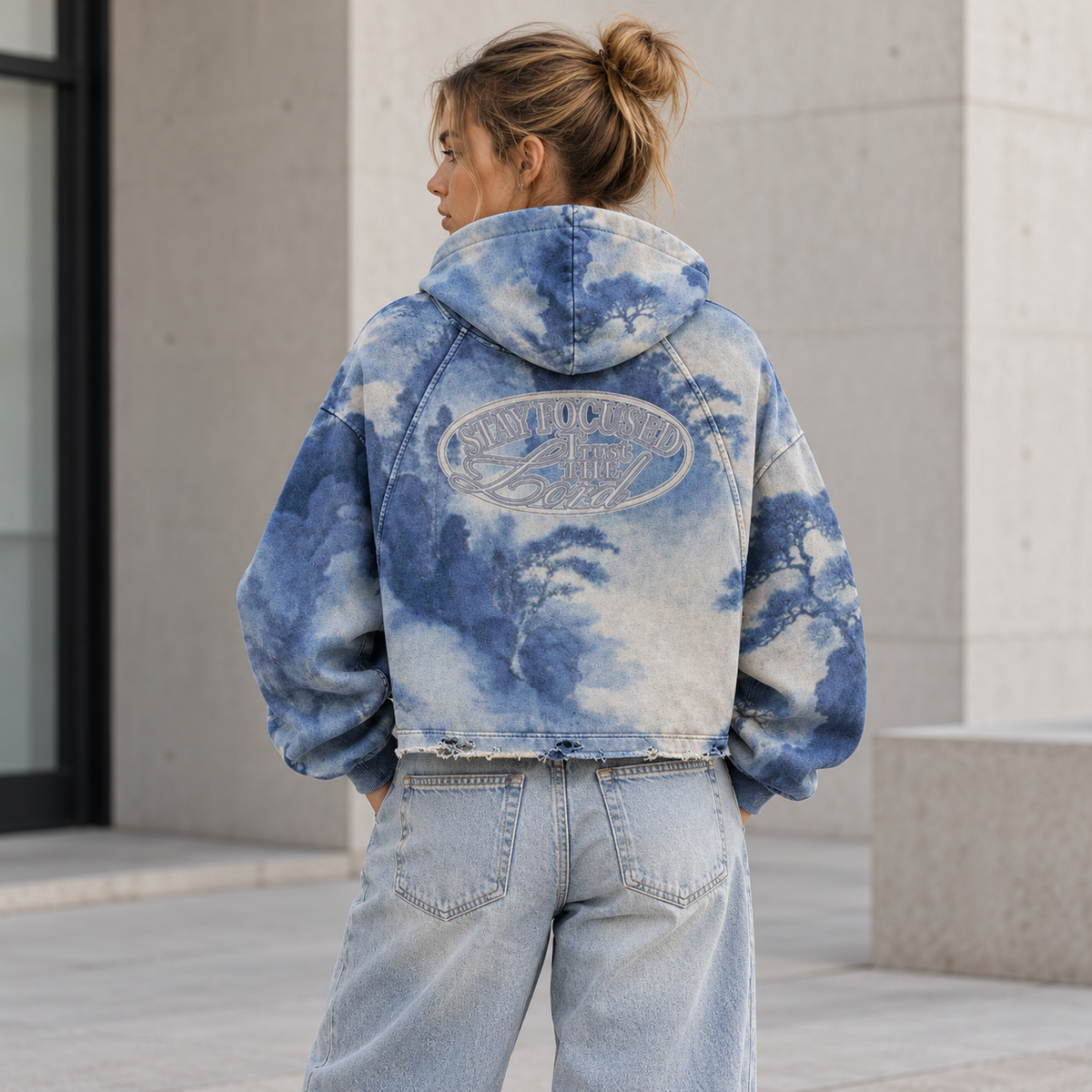 CLOUD FOCUS HOODIE